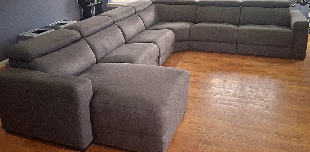 Nevio 6 pc Fabric Sectional Sofa, Chaise, 3 Power Recliners ***LOCAL PICKUP***